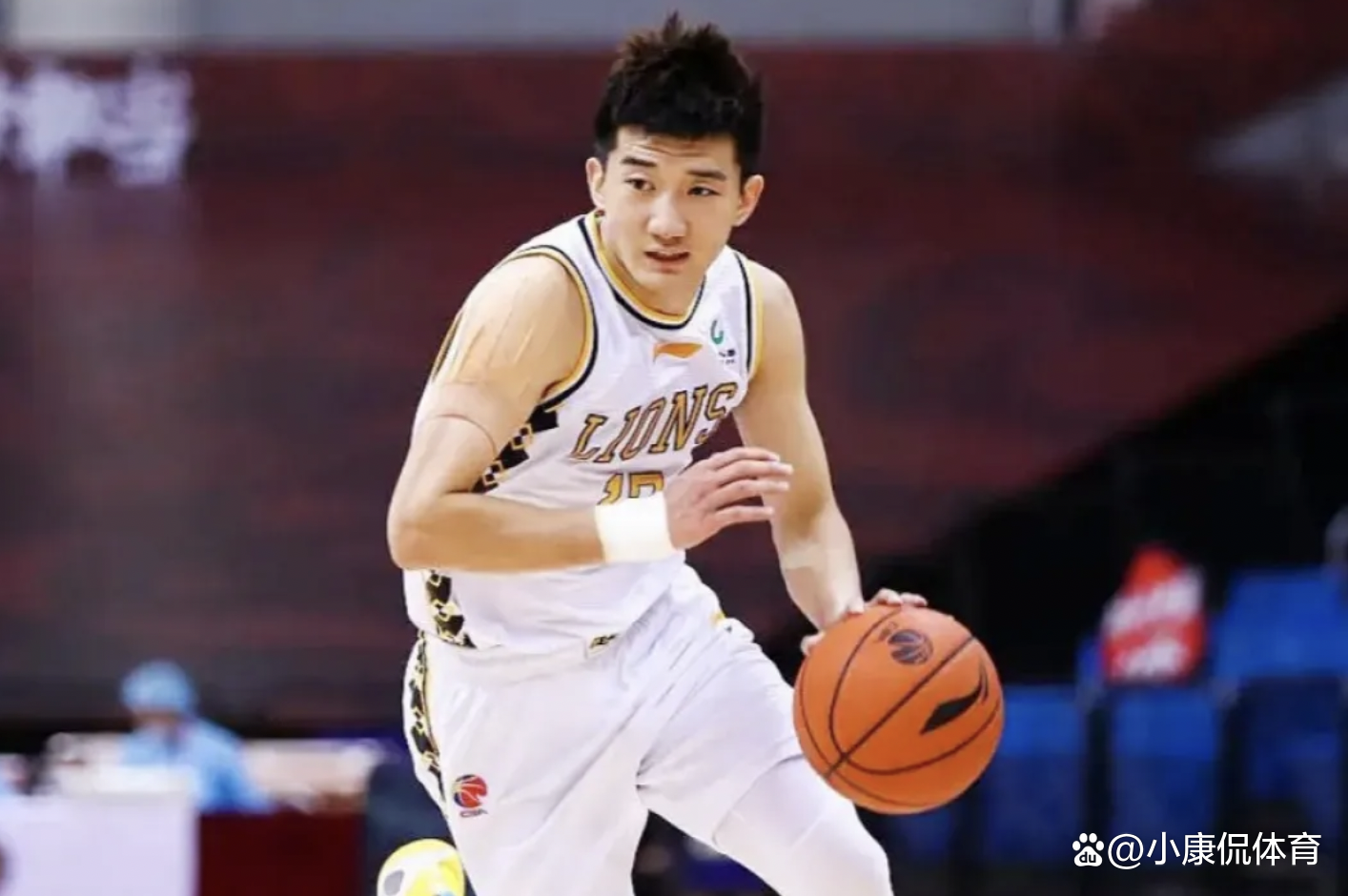 公牛轻取上海队,孙铭徽带队取胜 公牛轻取上海队,孙铭徽带队取胜